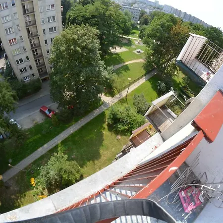 Ul. Ugorek Kolo Areny-2